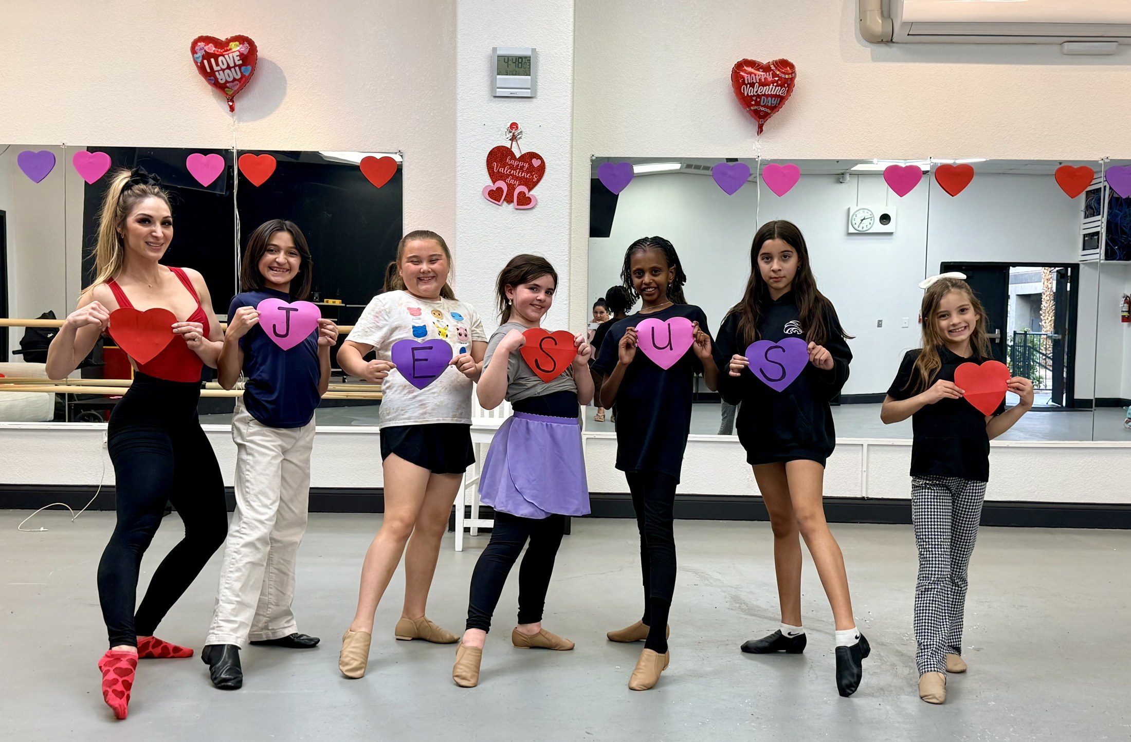 Arise dancers practicing jazz movement